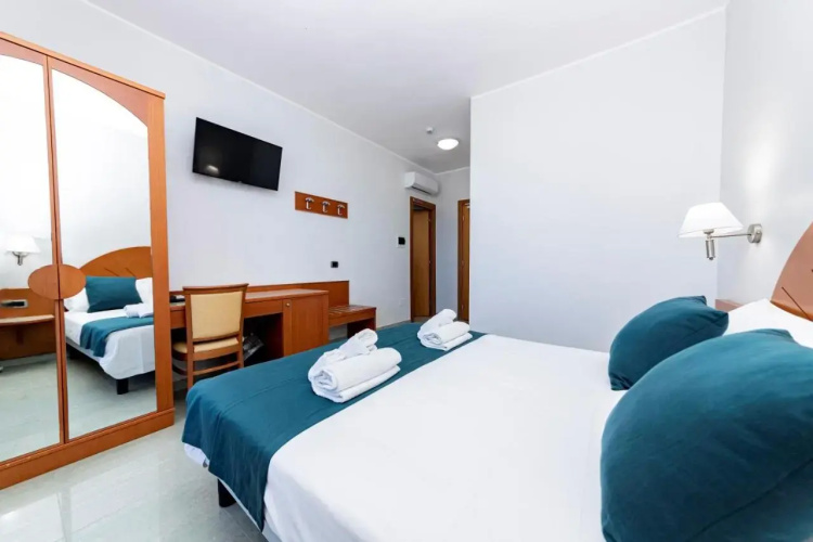 Hotel Alba