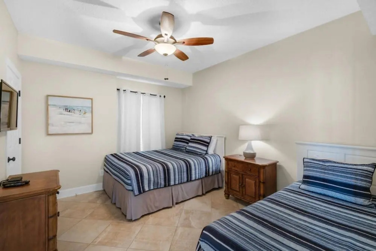 Twin Palms #1501a