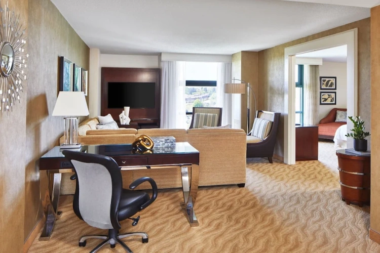 Double Suite