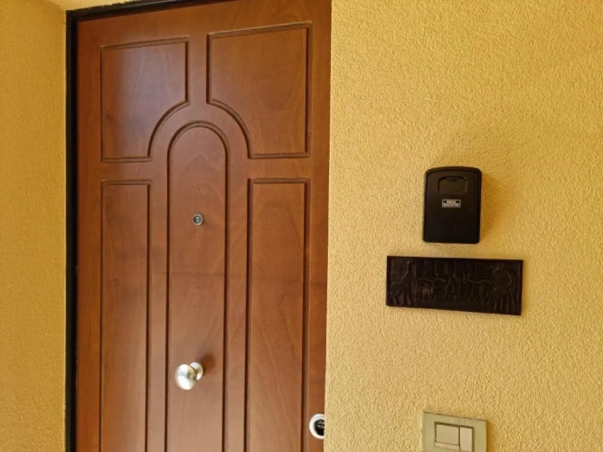 2 Bedrooms Apartment with balcony