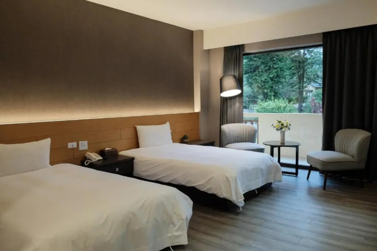 Koi Lake Hotel