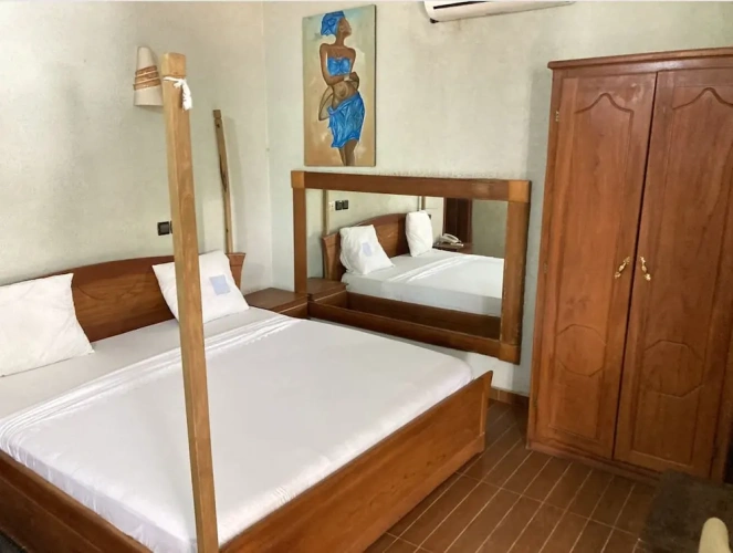 Comfort room