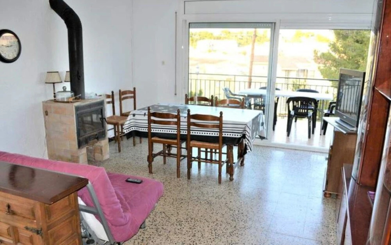 106302 - Apartment in Llança