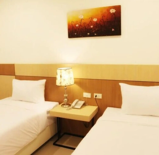 Standard Twin room with balcony