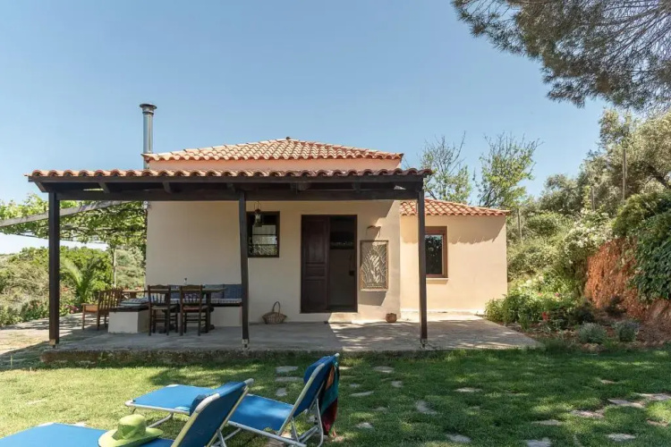 Sarris Home, country house with stunning view