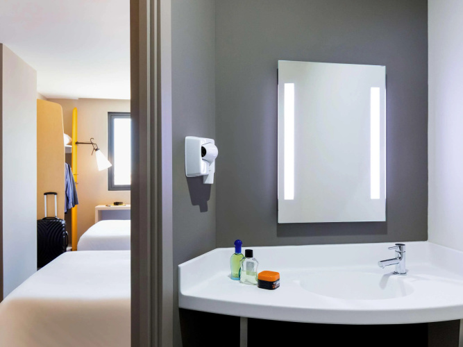 Ibis Tijuana Zona Rio