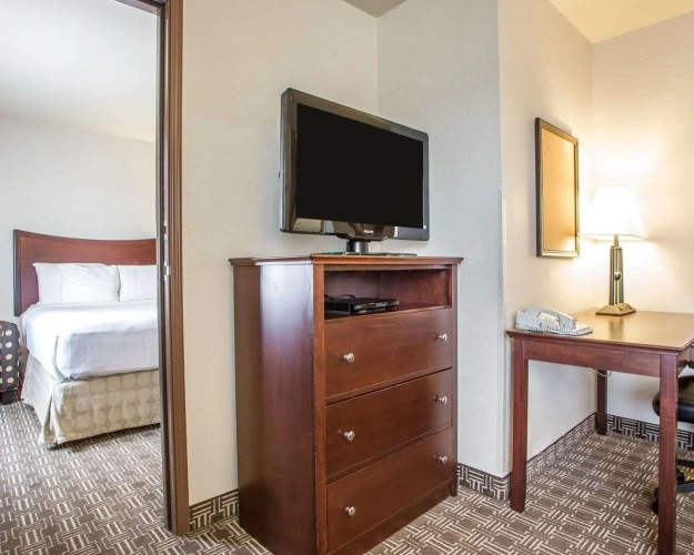 Quadruple Suite