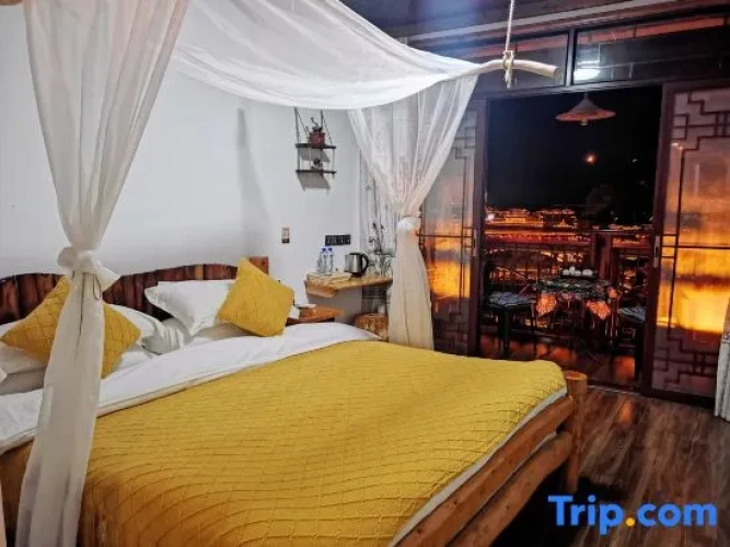 Standard Double room with balcony and with river view