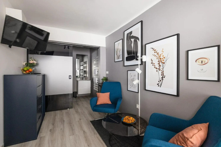New Central Studio with free parking