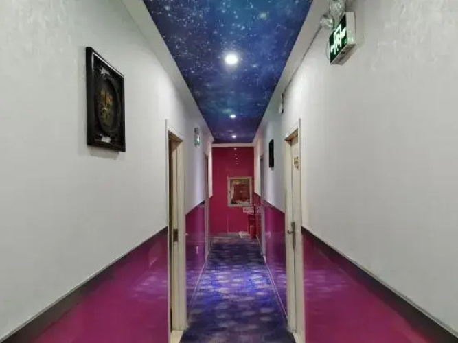 Xinyi Fashion Hotel