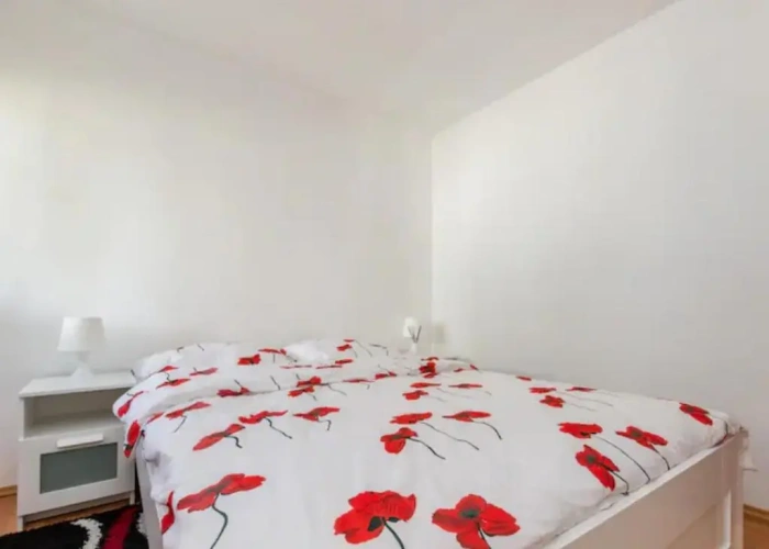 1 Bedroom Apartment with garden view