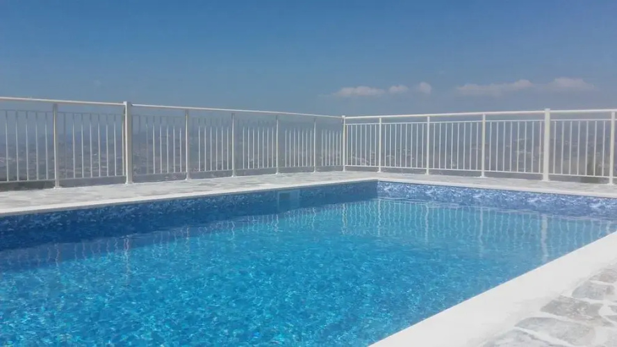 Aurora Villa