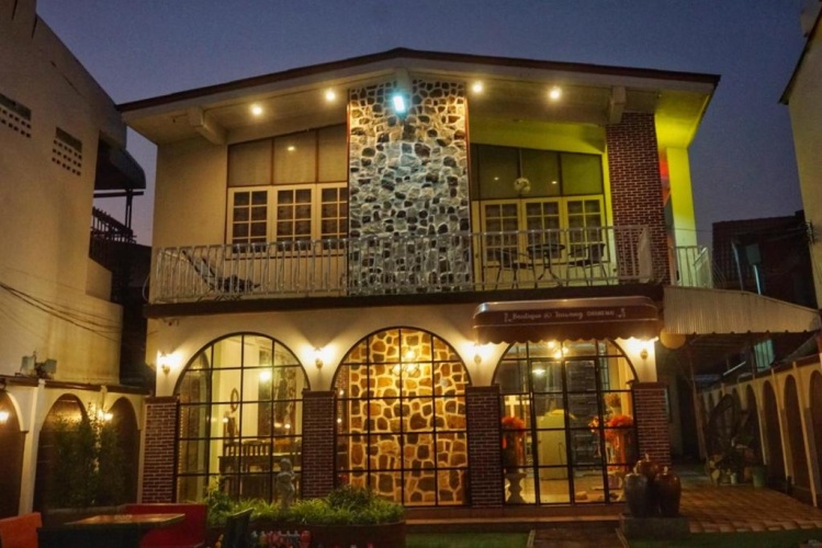 Deluxe Villa