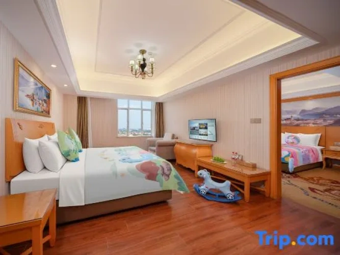 2 Bedrooms Deluxe Family Suite