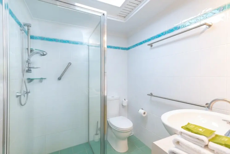 2 Bedrooms Apartment