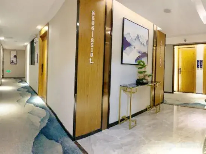 Unitour Hotel (Yulin Government & Wanda Plaza Branch)