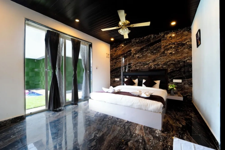 Premium room