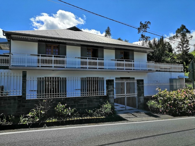 Studio in Salazie, With Furnished Garden and Wifi