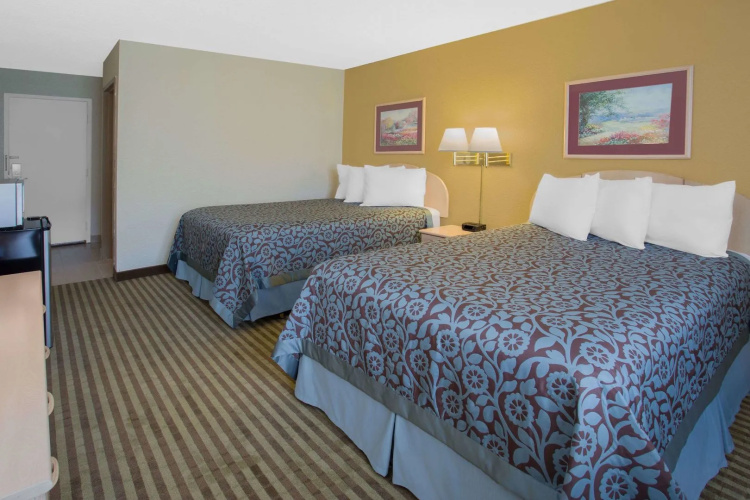 Days Inn by Wyndham Princeton