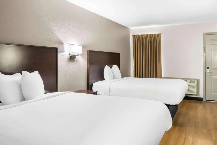 Rodeway Inn Waco Downtown near University