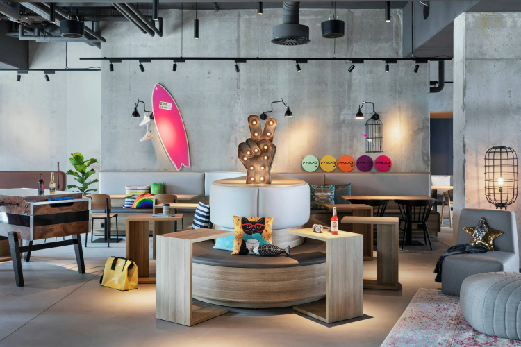 Moxy Hamburg City photo 9