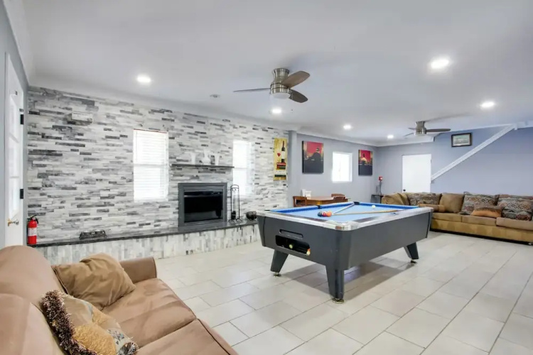 Ultimate Phoenix Group Getaway: Patio + Pool!