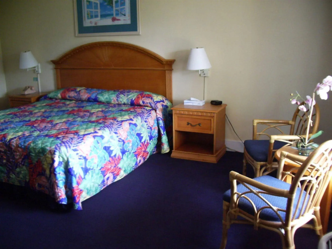 Royal Islander Hotel