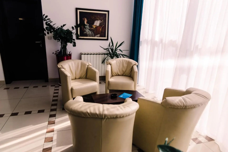 Novak Hotel