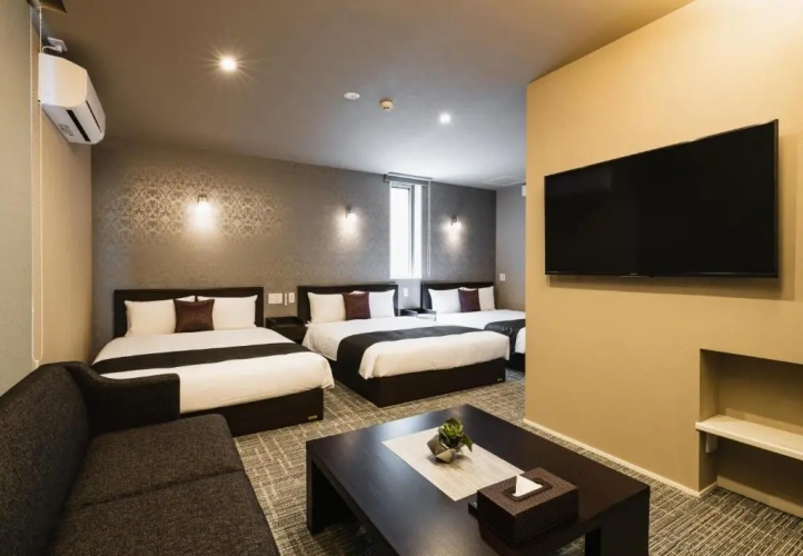 Standard Triple room