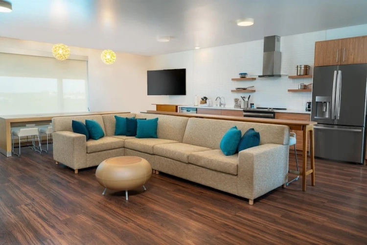 Quadruple Suite