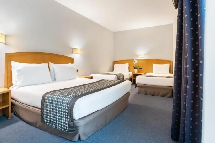Quadruple room