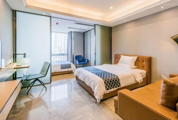 Premium Suite with park view