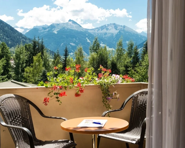 Comfort Double room with balcony and with mountain view