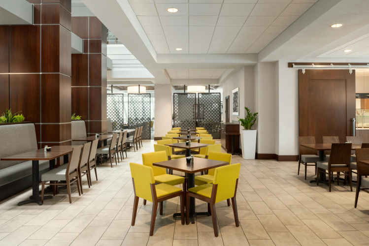 Embassy Suites by Hilton Indianapolis Downtown photo 34