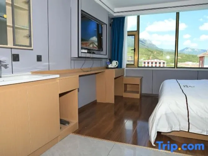 Standard Double room with mountain view