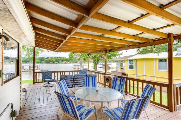 Hot Tub & Dock: Lakefront Mabank Home