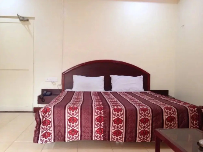 Collection O G Silver Hotels Mount Road