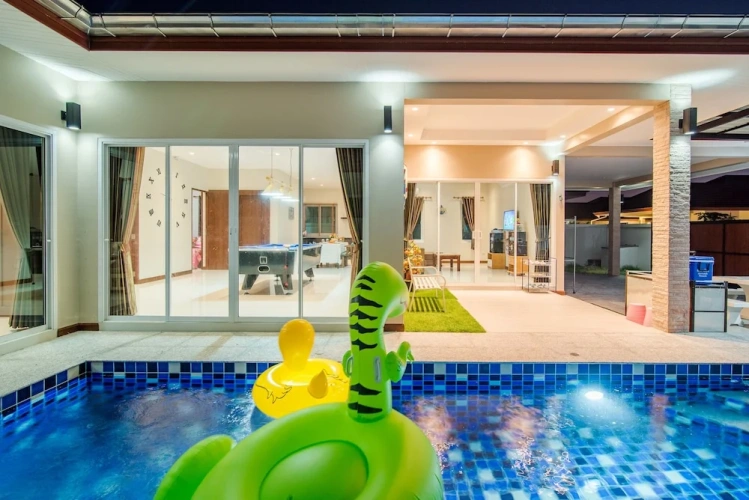 3 Bedrooms Villa