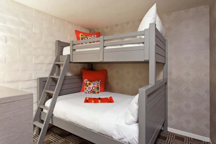 Family Suite with balcony