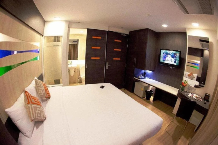 Studio Sukhumvit 11 by iCheck inn