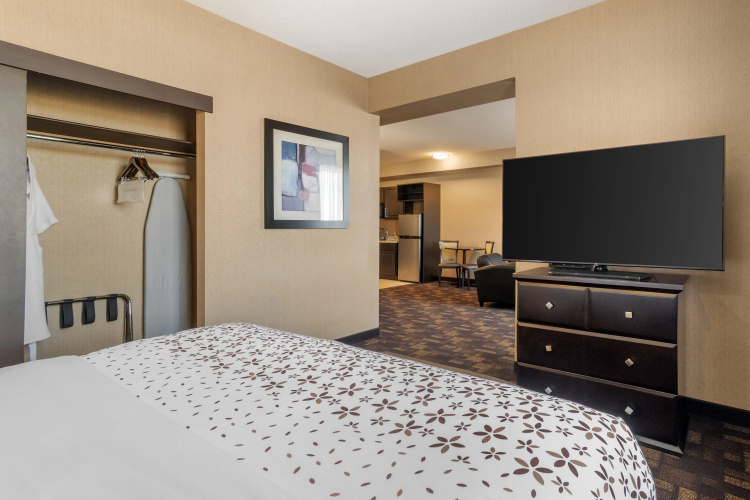 Best Western Plus Fox Creek photo 6