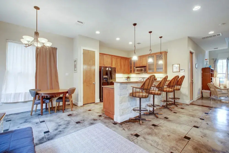 5002 Lynnwood St Duplex Unit A
