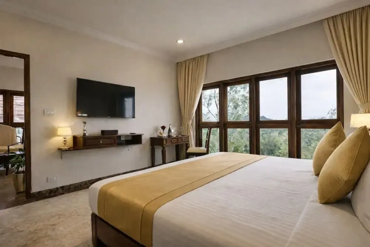 Presidential Suite with mountain view