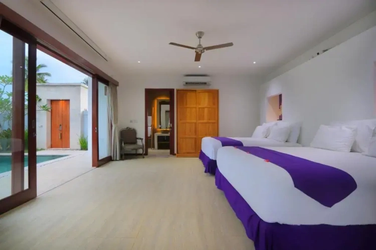 2 Bedrooms Villa