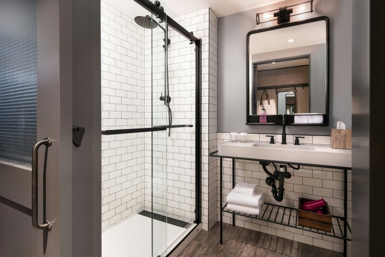 Moxy Seattle Downtown photo 9
