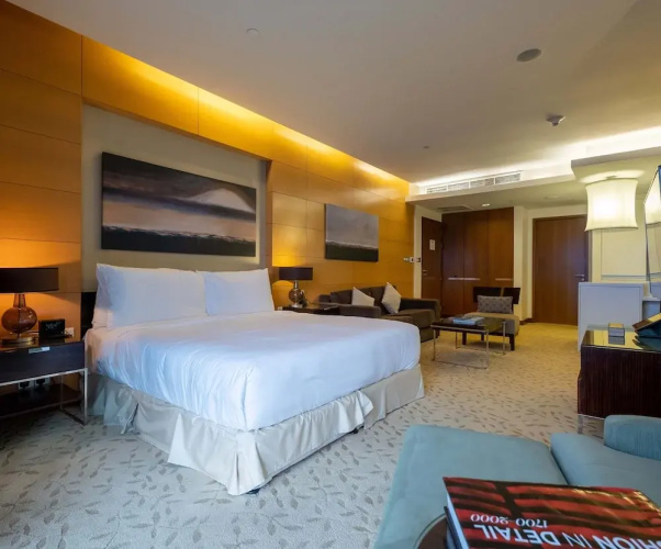 Spacious & Chic Address Dubai Mall Residence