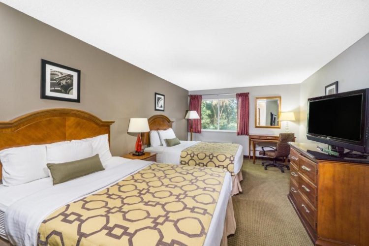 Standard Quadruple room