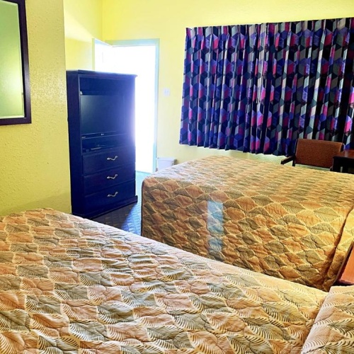 Classic Quadruple room