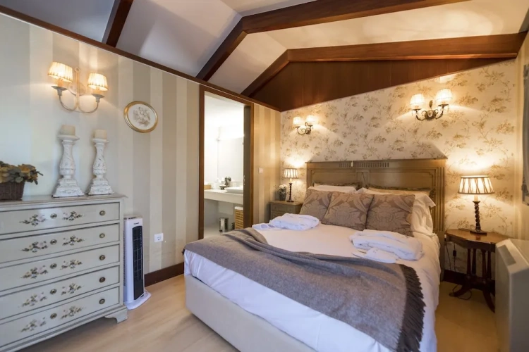 2 Bedrooms Villa with garden view