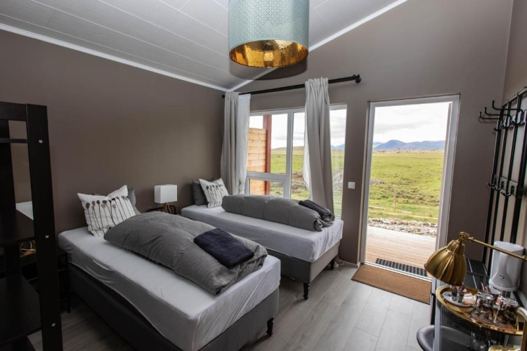 Standard Twin room with mountain view